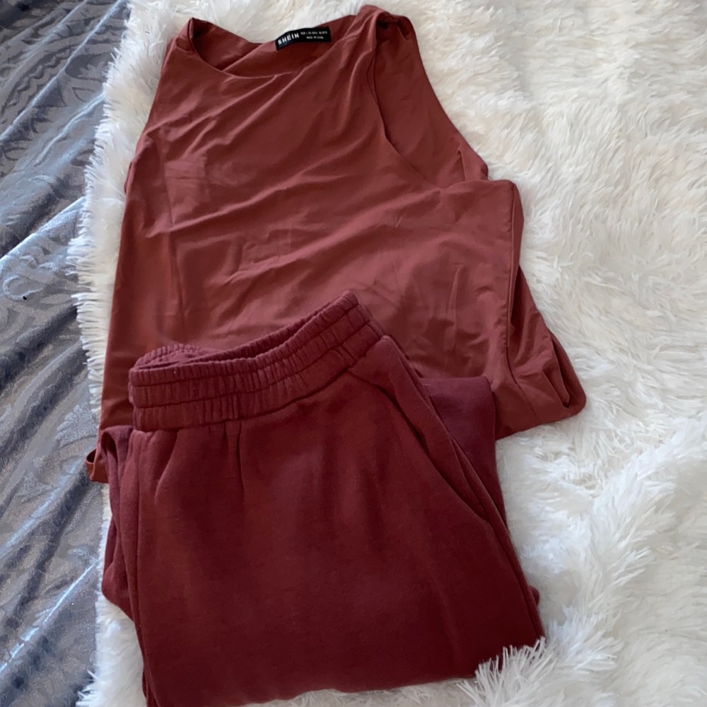 Burnt red set